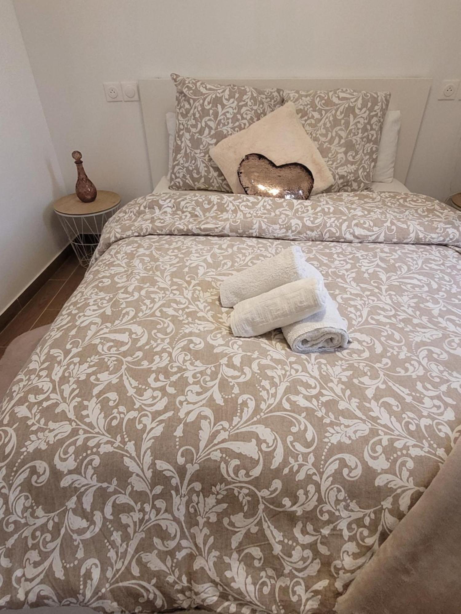 Coquet Appartement A 15Mn De Paris Et 10 Mn De Stade De France, Wifi, Netflix, Groslay Ngoại thất bức ảnh