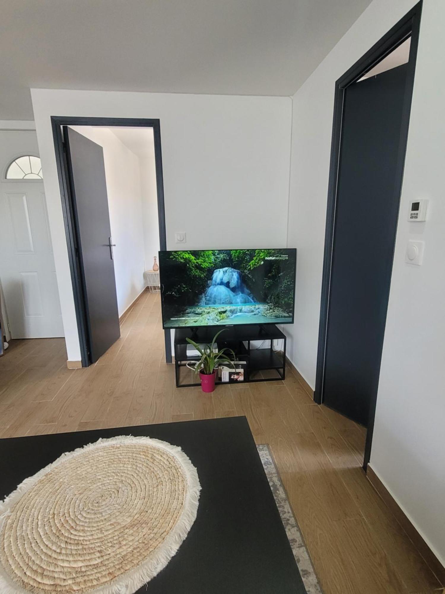 Coquet Appartement A 15Mn De Paris Et 10 Mn De Stade De France, Wifi, Netflix, Groslay Ngoại thất bức ảnh